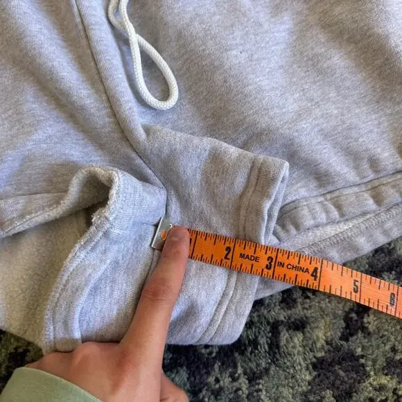 Aritzia TNA Cozy Gray Sweat Shorts Lounge Casual With Pockets Cotton - Picture 11 of 11